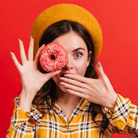 Join the Fat Thursday celebration with PolBox.TV.